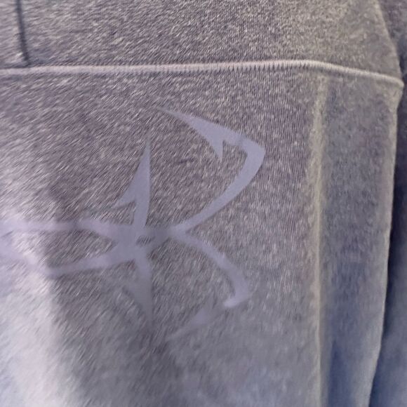 Under Armour Sweat Shirt - Picture 2 of 4